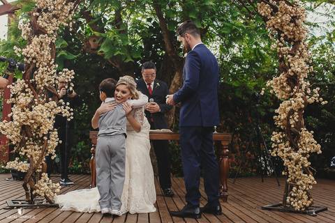 FOTOS DA ENTRADA DAS ALIANÇAS CRIATIVA'