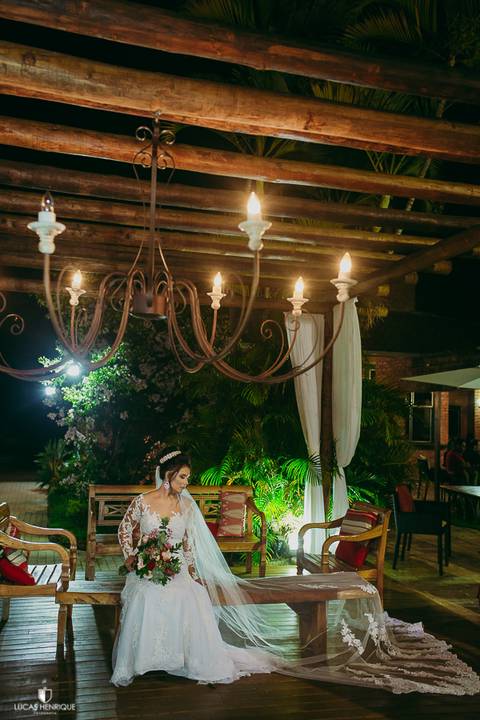 FOTOS DA NOIVA NO CASAMENTO'