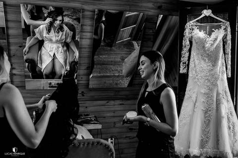 FOTOS CRIATIVAS DO VESTIDO DA NOIVA NO  MAKING OF'