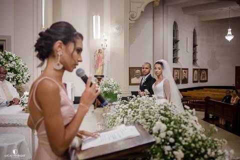 FOTOS DOS NOIVO SORRINDO NO CASAMENTO EM BELO HORIZONTE/MG'