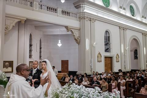 FOTOS DE CASAMENTO NA Capela do Colégio Sagrado Coração de Jesus - Belo Horizonte/MG'
