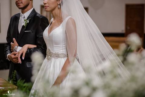 FOTOS DOS NOIVO SORRINDO NO CASAMENTO EM BELO HORIZONTE/MG'