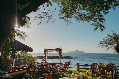 CASAMENTO NA PRAIA DOS AMORES EM BUZIOS RIO DE JANEIRO'