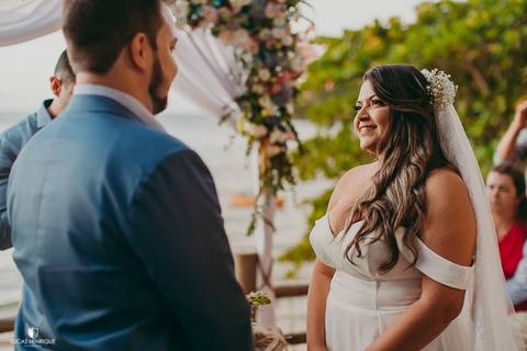CASAMENTO NA PRAIA EM BUZIOS'