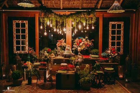 DECORAÇÃO RUSTICA DE CASAMENTO NA PRAIA'