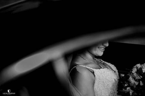 FOTOS DA NOIVA NO CARRO'
