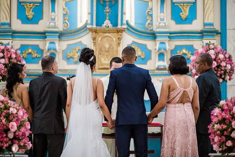 FOTOS CASAMENTO NA MATRIZ DE CONTAGEM'