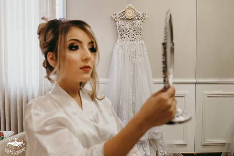 FOTOS  CRIATIVAS DA NOIVA SE OLHANDO NO ESPELHO'