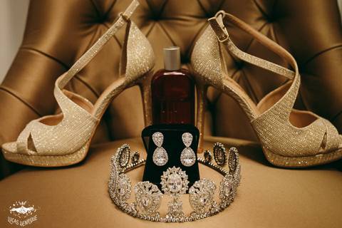 COROA E BRINCO PARA NOIVA'