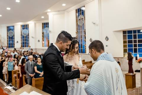 Celebração de casamento 
 na Cerimonia na Paróquia Nossa Senhora das Graças -Ibirité '
