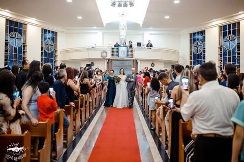 fotos da entrada da noiva na matriz de ibirité'