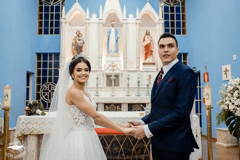FOTOS DE CASAMENTO NA PAROQUIA NOSSA SENHORA DAS GRAÇAS EM IBIRITE'