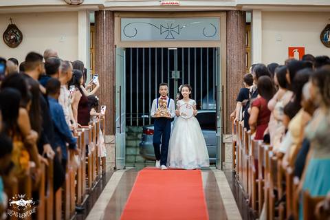 FOTOS DA ENTRADA DAS DAS ALIANÇAS NA MATRIZ DE IBIRITE'