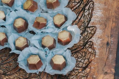 fotos decoração mesa bolo rustico'