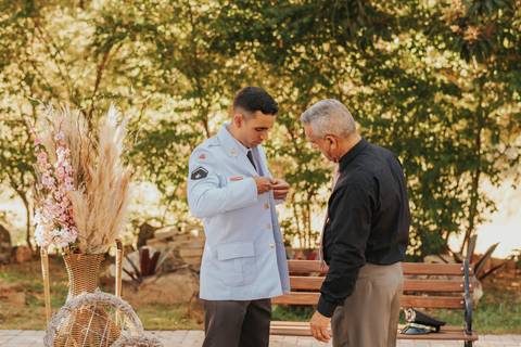 fotos making of noivo bombeiro casamento de dia'