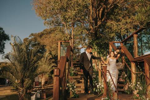 entrada da noiva casamento de dia'
