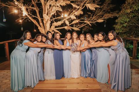 fotos criativas com padrinhos no casamento'