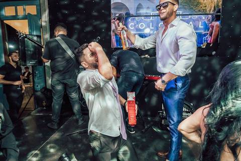 NOIVO JOGANDO UISQUE  CASAMENTO BH'