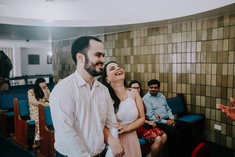 casal sorrindo'