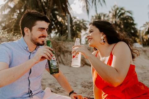 casal na praia piquenique ensaio prewedding casamento nordeste'