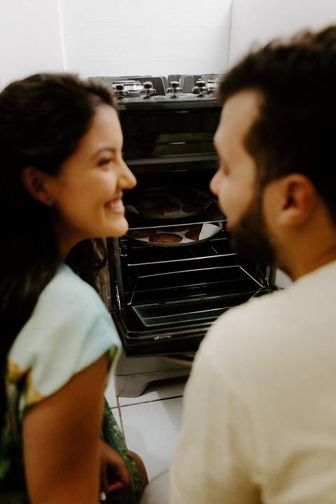 Inspiração Ensaio Casal Pré wedding em casa'
