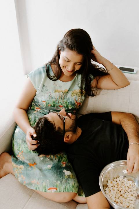 Inspiração Ensaio Casal Pré wedding em casa'