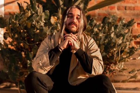 Ensaio fotográfico masculino em estilo cinematográfico na cidade de Campinas feita por fotógrafo profissional Fernando Freire, residente na baixada santista.'