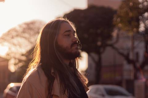 Ensaio fotográfico masculino em estilo cinematográfico na cidade de Campinas feita por fotógrafo profissional Fernando Freire, residente na baixada santista.'