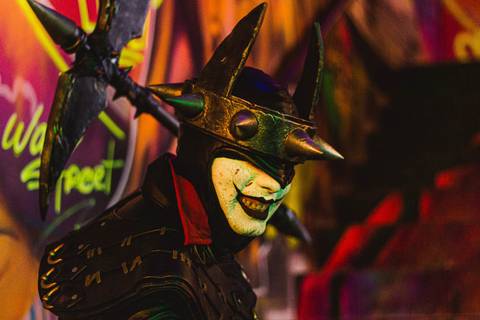 Ensaio fotográfico de cosplay do Batman que Ri, feito em Praia Grande, SP, na baixada santista. Foto profissional por Fernando Freire, na vida noturna do bairro Canto do Forte, entre avenida Marechal Mallet e Avenida Paris.'