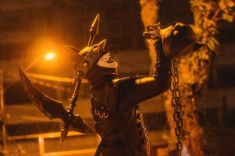 Ensaio fotográfico de cosplay do Batman que Ri, feito em Praia Grande, SP, na baixada santista. Foto profissional por Fernando Freire, na vida noturna do bairro Canto do Forte, entre avenida Marechal Mallet e Avenida Paris.'