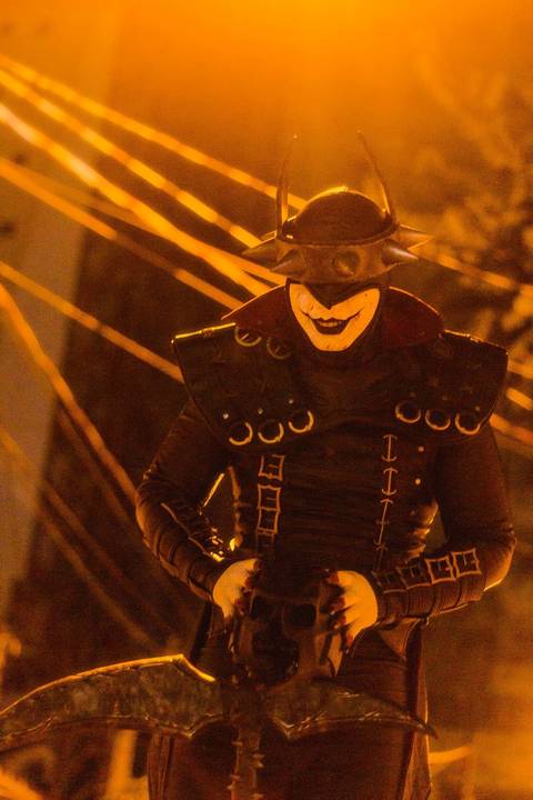 Ensaio fotográfico de cosplay do Batman que Ri, feito em Praia Grande, SP, na baixada santista. Foto profissional por Fernando Freire, na vida noturna do bairro Canto do Forte, entre avenida Marechal Mallet e Avenida Paris.'