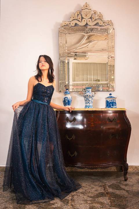 Ensaio pessoal feminino de aniversário de 15 anos no Palácio das Artes em Praia Grande, SP - Baixada Santista. Ensaio de atitude, personalidade e alternativo, pelo fotógrafo profissional Fernando Freire, atendendo toda região de Santos.'