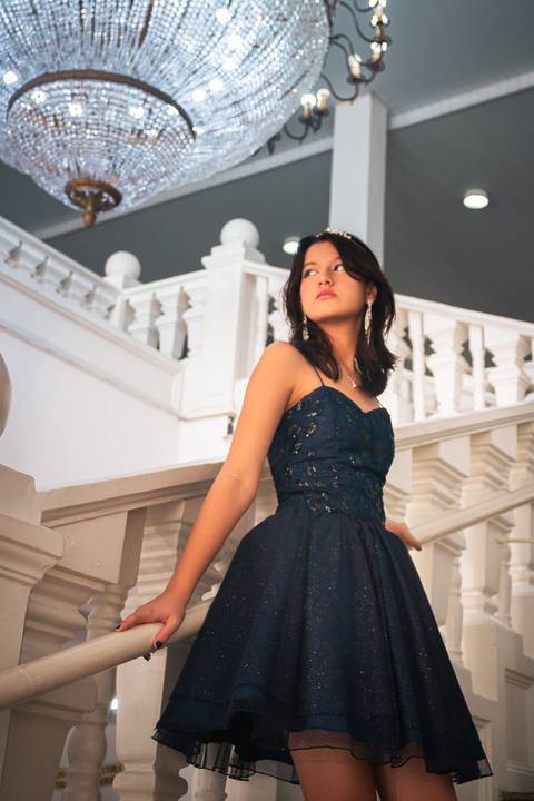 Ensaio pessoal feminino de aniversário de 15 anos no Palácio das Artes em Praia Grande, SP - Baixada Santista. Ensaio de atitude, personalidade e alternativo, pelo fotógrafo profissional Fernando Freire, atendendo toda região de Santos.'