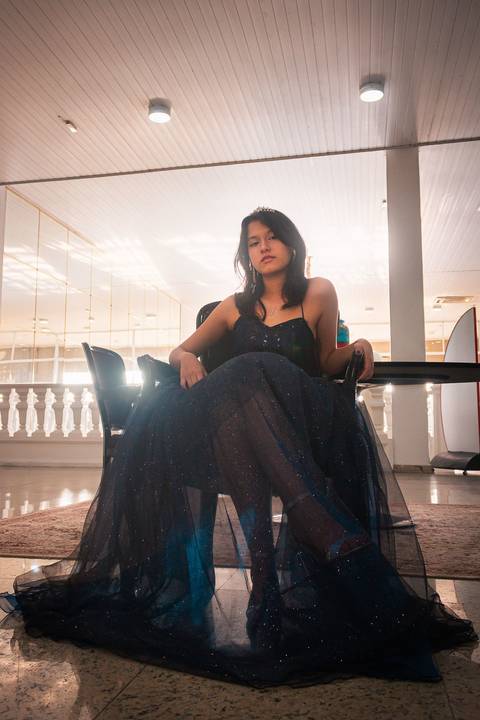 Ensaio pessoal feminino de aniversário de 15 anos no Palácio das Artes em Praia Grande, SP - Baixada Santista. Ensaio de atitude, personalidade e alternativo, pelo fotógrafo profissional Fernando Freire, atendendo toda região de Santos.'