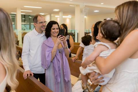 Momentos especiais do batizado infantil'