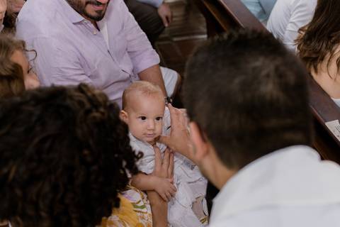 Batizado infantil em BH com registro profissional'