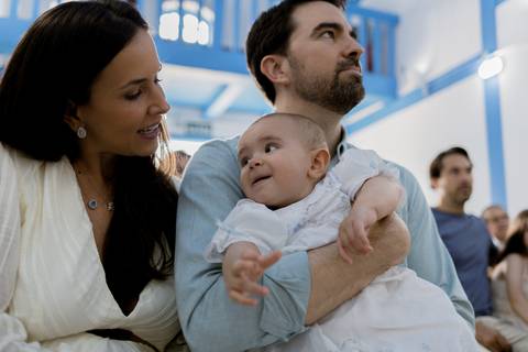 Cerimônia de batizado registrada com sensibilidade'