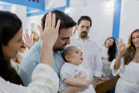 Detalhes da cerimônia de batizado'