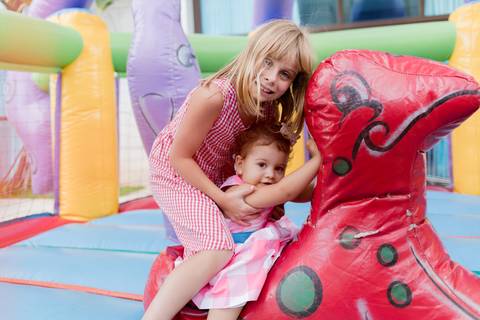 Registro natural de festa infantil em Belo Horizonte'