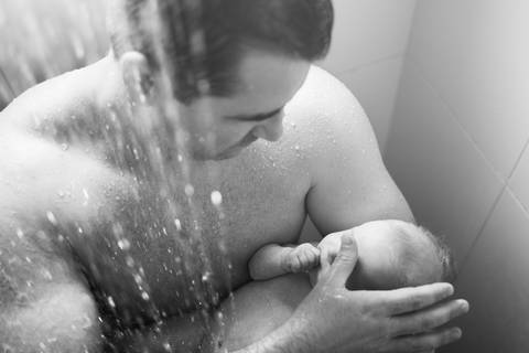 Fotografia bebê delicada em BH'