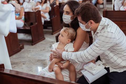Batizado infantil em BH com registro profissional'