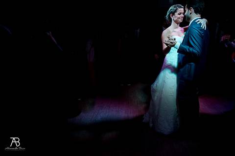 Vila Bisuttimaking of da noiva,cerimonia de casamento,brinde dos noivos,valsa dos noivos'