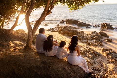 ensaio familia  #familia #amor #love #brasil #family #amigos #brazil #gratidao #instagood #paz #photography #vida #praia #deus #fotografia #felicidade #tbt #riodejaneiro #maedemenino #ferias #gratidão #instagram #natureza #bomdia #baby #maedemenina #viage'