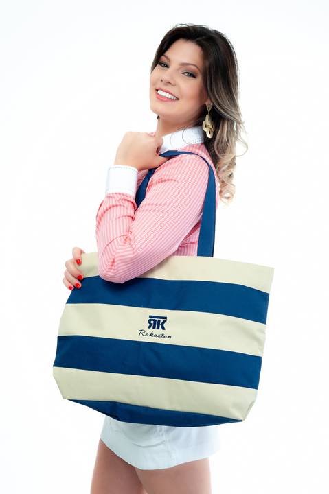 agencia especializada em fotografia publicitaria profissional em fortaleza. estúdio de fotografia profissional foto catalogo moda e marketing digital cosméticos referencia'