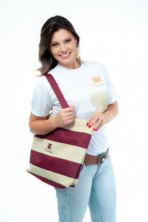 agencia especializada em fotografia publicitaria profissional em fortaleza. estúdio de fotografia profissional foto catalogo moda e marketing digital cosméticos referencia'