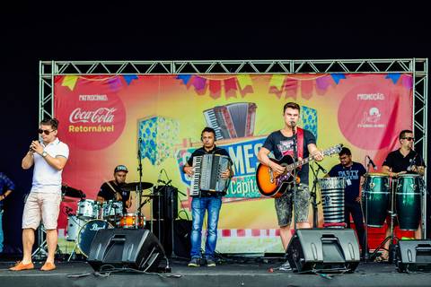 Agencia especializada em fotografia e vídeos de eventos corporativos, fotos publicitarias, vts mídias sociais para internet. Produtora de filmes e conteúdo para web. Moisés Viana Fotografia'