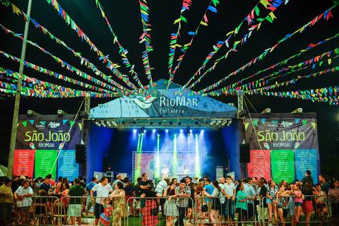 Agencia especializada em fotografia e vídeos de eventos corporativos, fotos publicitarias, vts mídias sociais para internet. Produtora de filmes e conteúdo para web. Moisés Viana Fotografia'