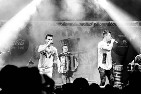 Agencia especializada em fotografia e vídeos de eventos corporativos, fotos publicitarias, vts mídias sociais para internet. Produtora de filmes e conteúdo para web. Moisés Viana Fotografia'