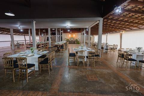 Decoração de casamentos da Art Verde no Sítio Águas de Março em São Gotardo-MG.'