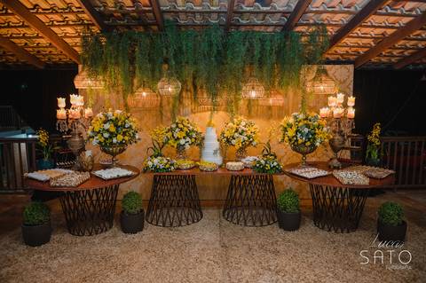 Decoração de Casamento no Sítio Águas de Março em São Gotardo-MG. Local perfeito para o seu casamento. Fotógrafo profissional Lucas Sato da cidade de São Gotardo.'